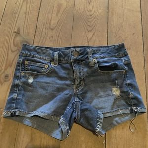American Eagle Size 6 shorts